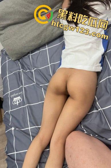 大学生偷偷违规到出租屋操B！妹子尝试第一次，娇喘上头却因约炮丢奖学金！