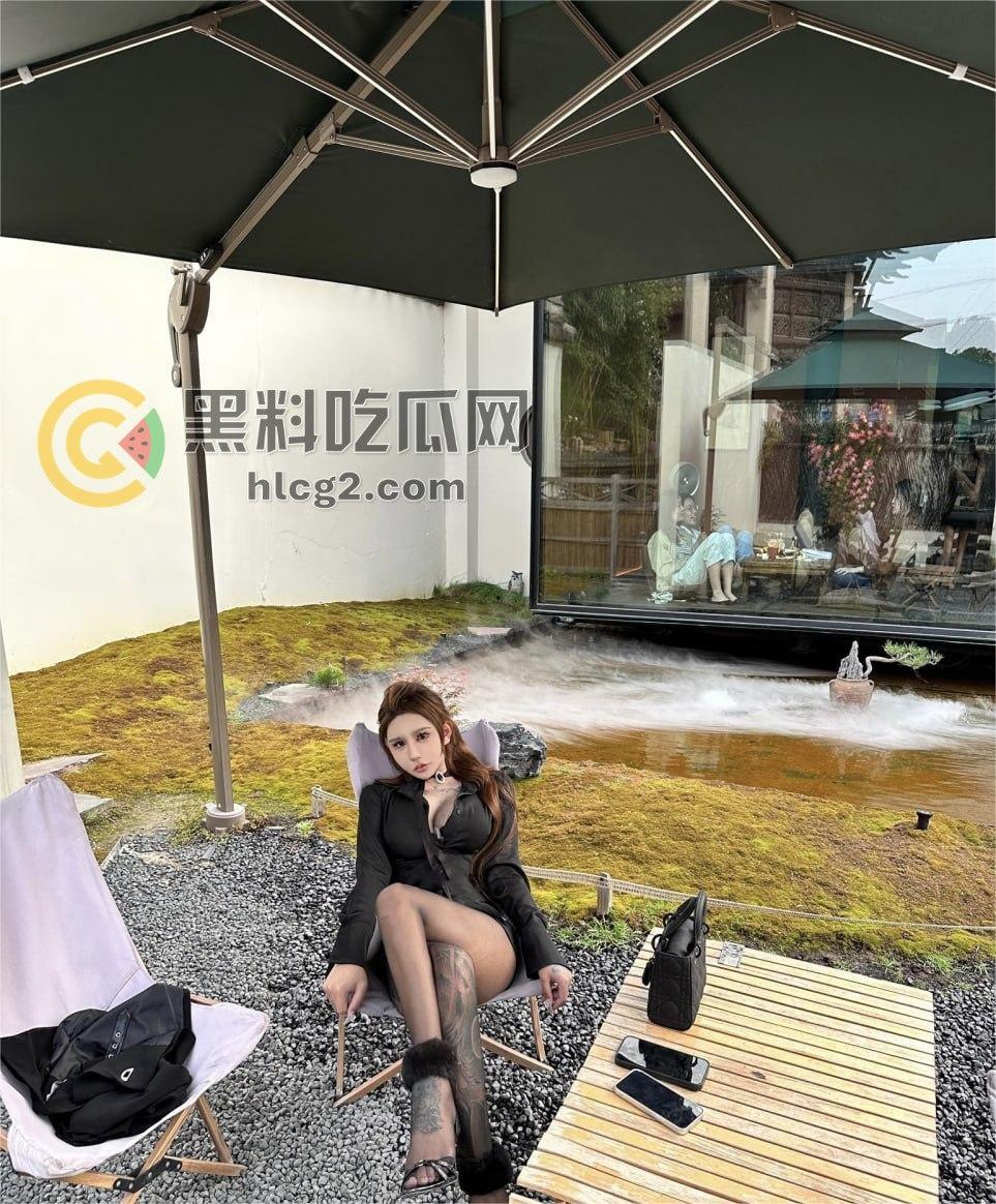 品巨乳蜂腰T娘【恩恩】私拍曝光，野战骚浪到极致，直男们的终极幻想！