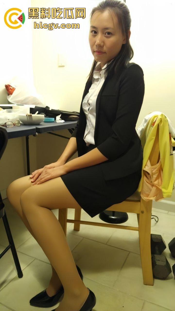 台州极品骚货【蒋莉】云盘高质私拍不雅照泄露！从销售干到婚纱，再被调教成母狗，真是玩得够野！