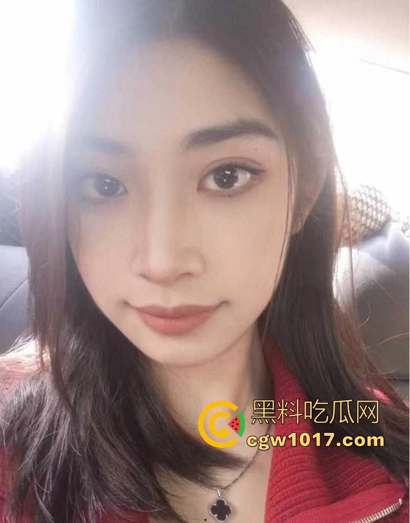 深圳高颜值护士竟是饥渴母狗？撅臀跪舔求操，喜欢密穴塞满精液的感觉，难怪三不娶中有护士呢，原来这么反差！